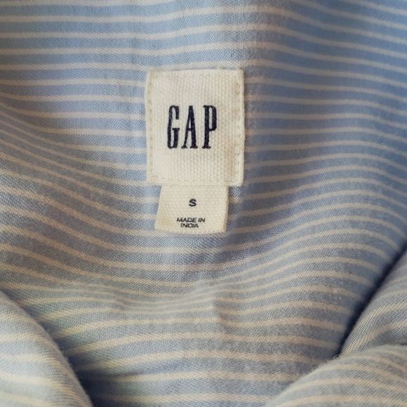 Vintage • Gap butterfly button down - Picture 11 of 11